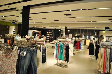 茂县商场里的店面怎么装修？